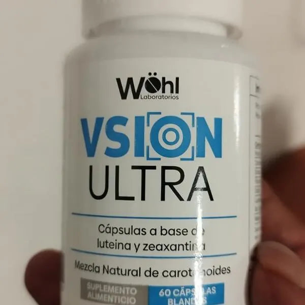 Foto de un cliente con su frasco